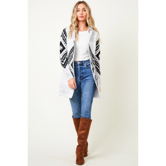 Fuzzy Soft Knit Hooded Long Sleeve Aztec Tribal Native Western Cardigan Sweater - Picture 9 of 10